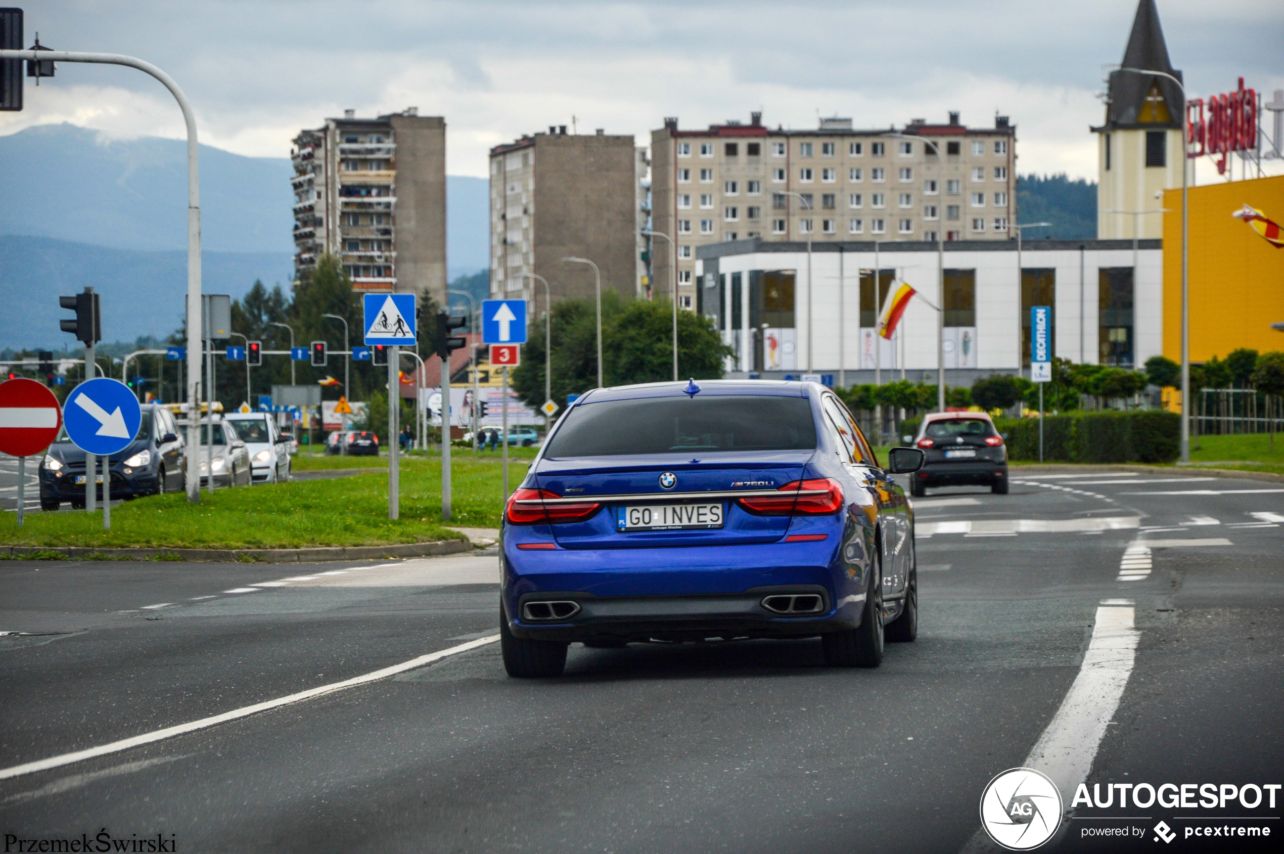 BMW M760Li xDrive