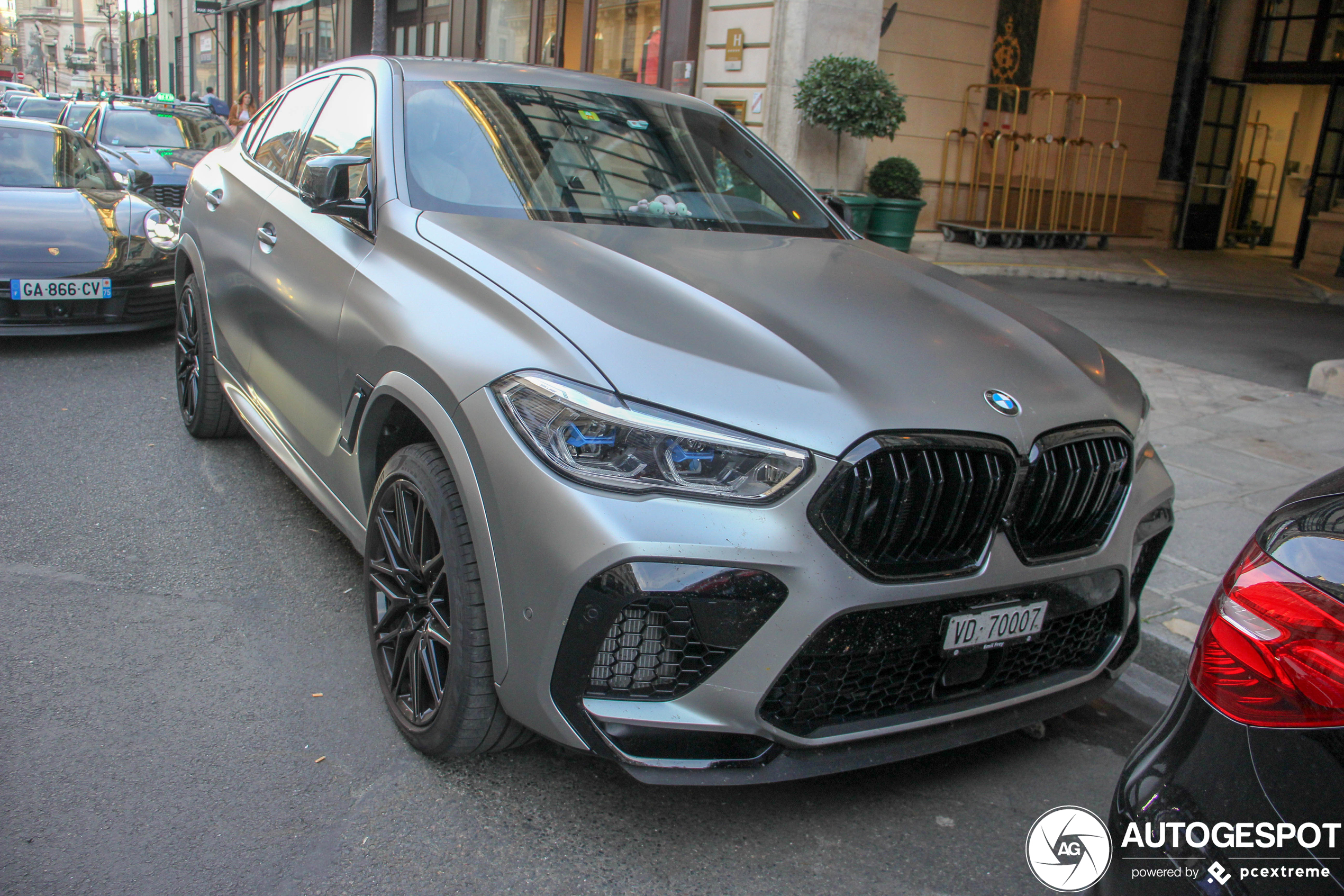 BMW X6 has controversial look - Roseville Today