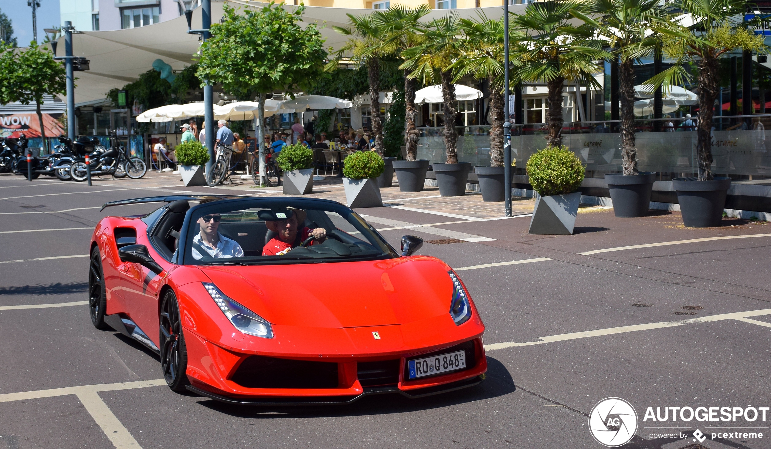 Ferrari 488 Spider Pogea Racing