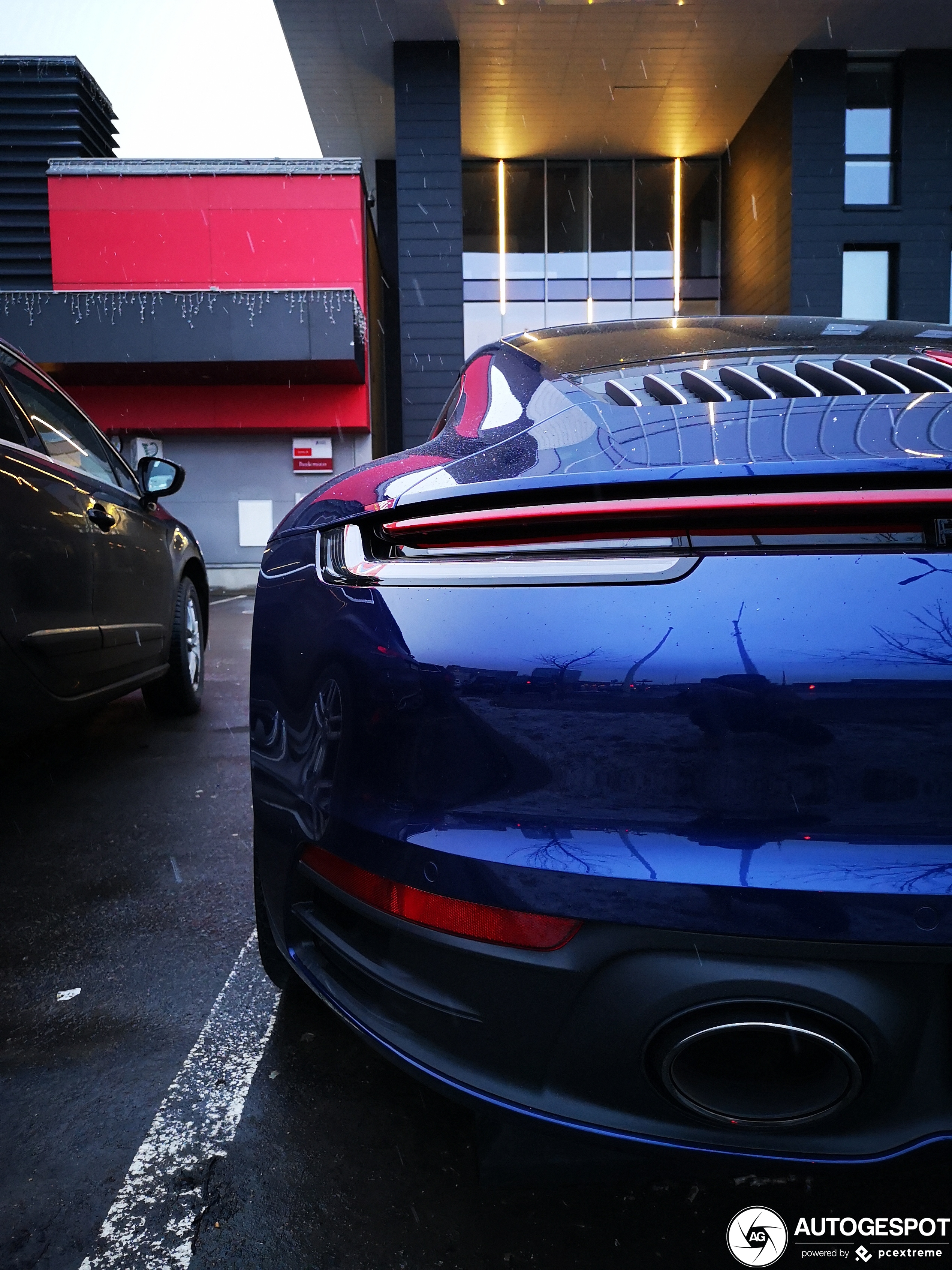 Porsche 992 Carrera 4S