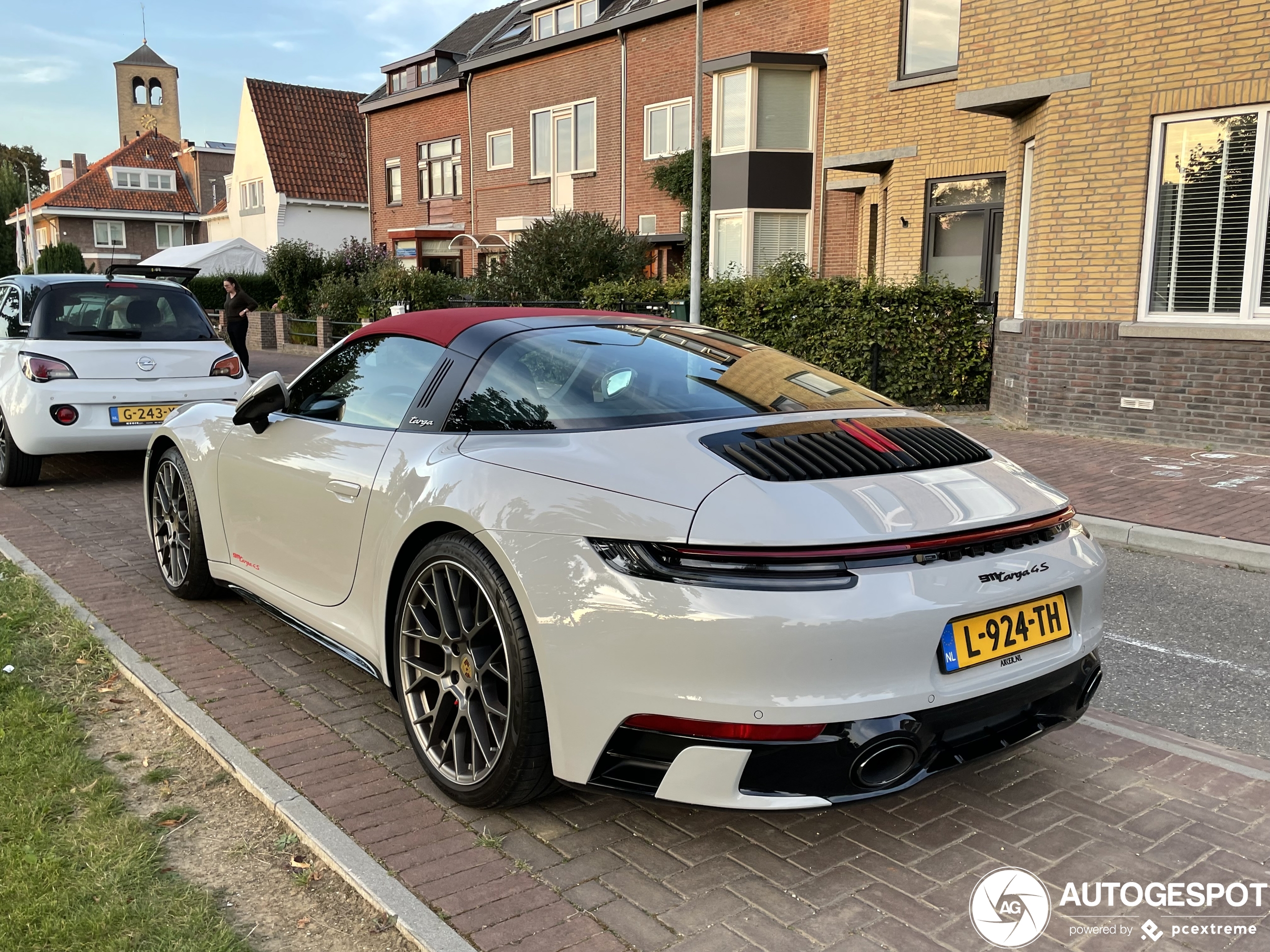 Porsche 992 Targa 4S