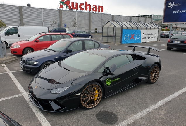 Lamborghini Huracán LP640-4 Performante