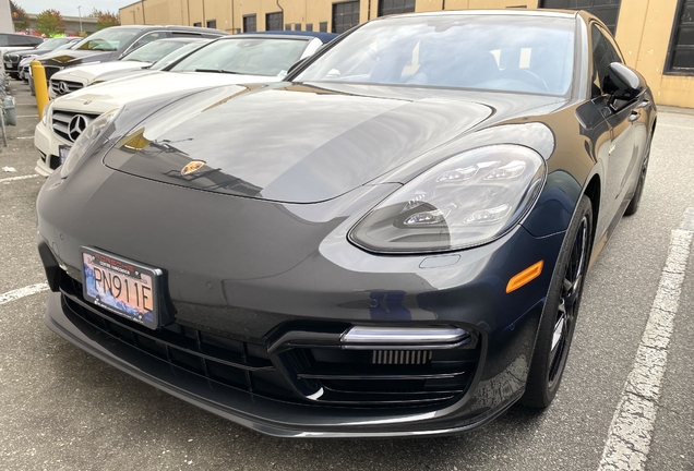 Porsche 971 Panamera Turbo S E-Hybrid Sport Turismo