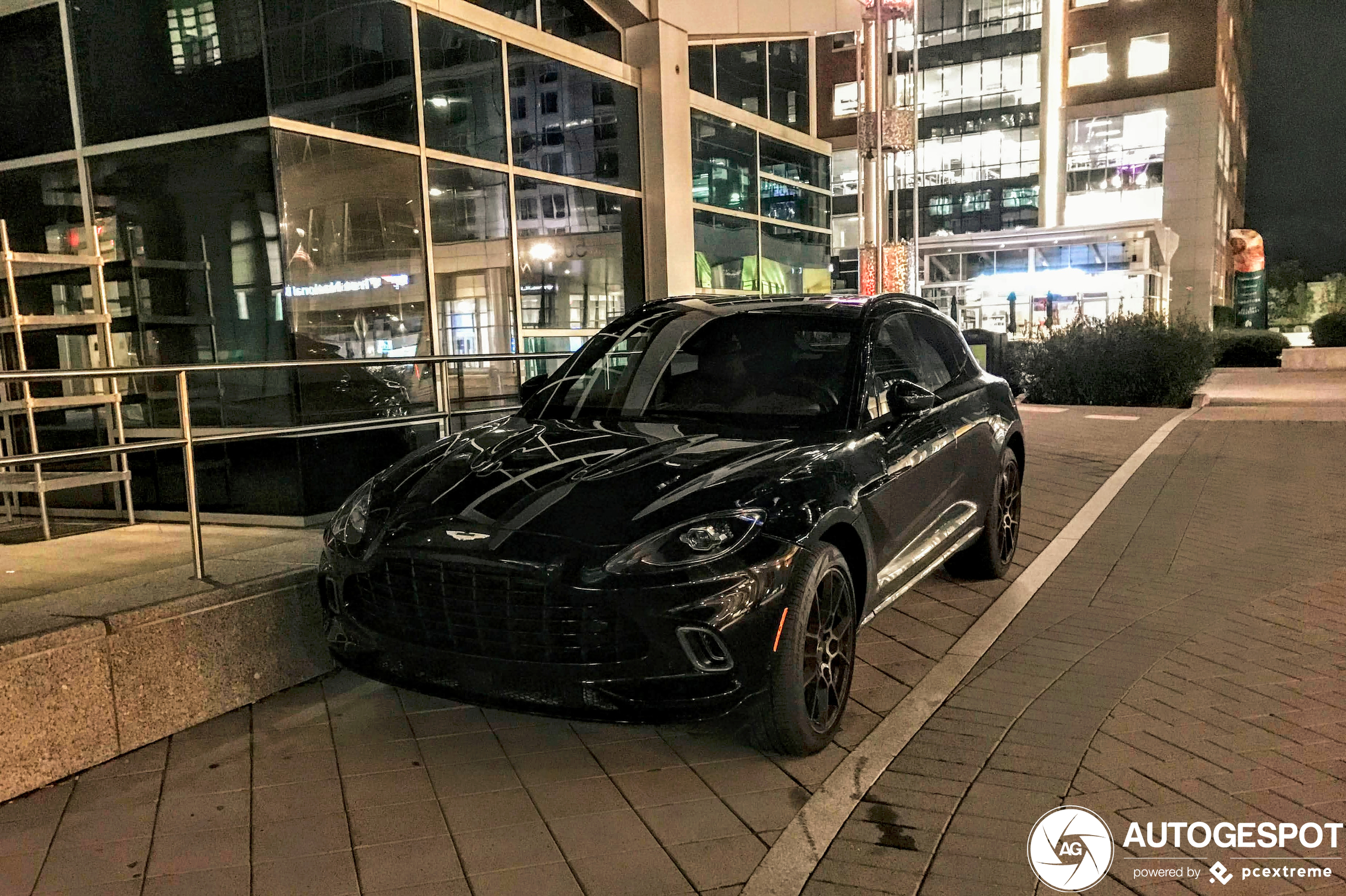 Aston Martin DBX