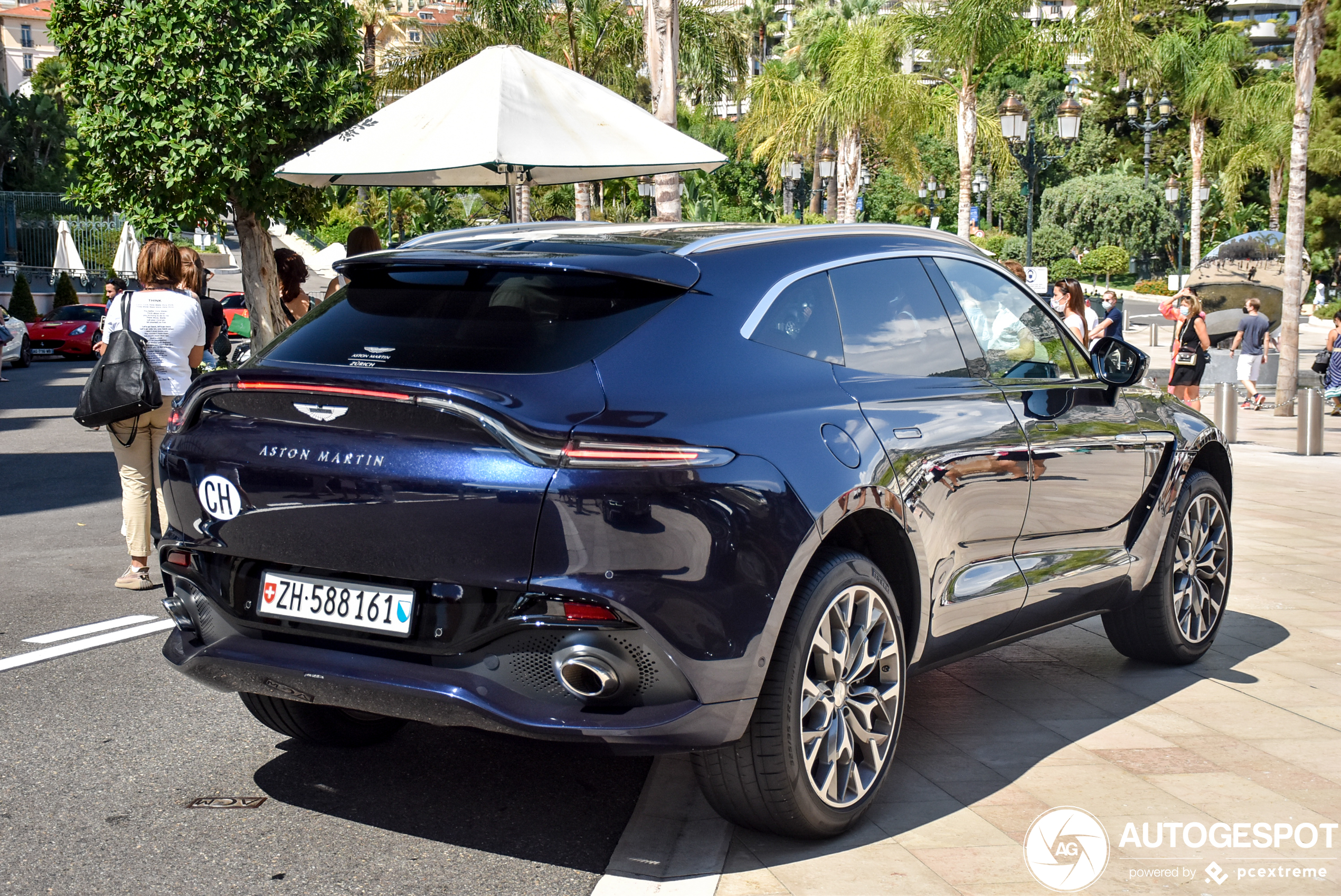 Aston Martin DBX