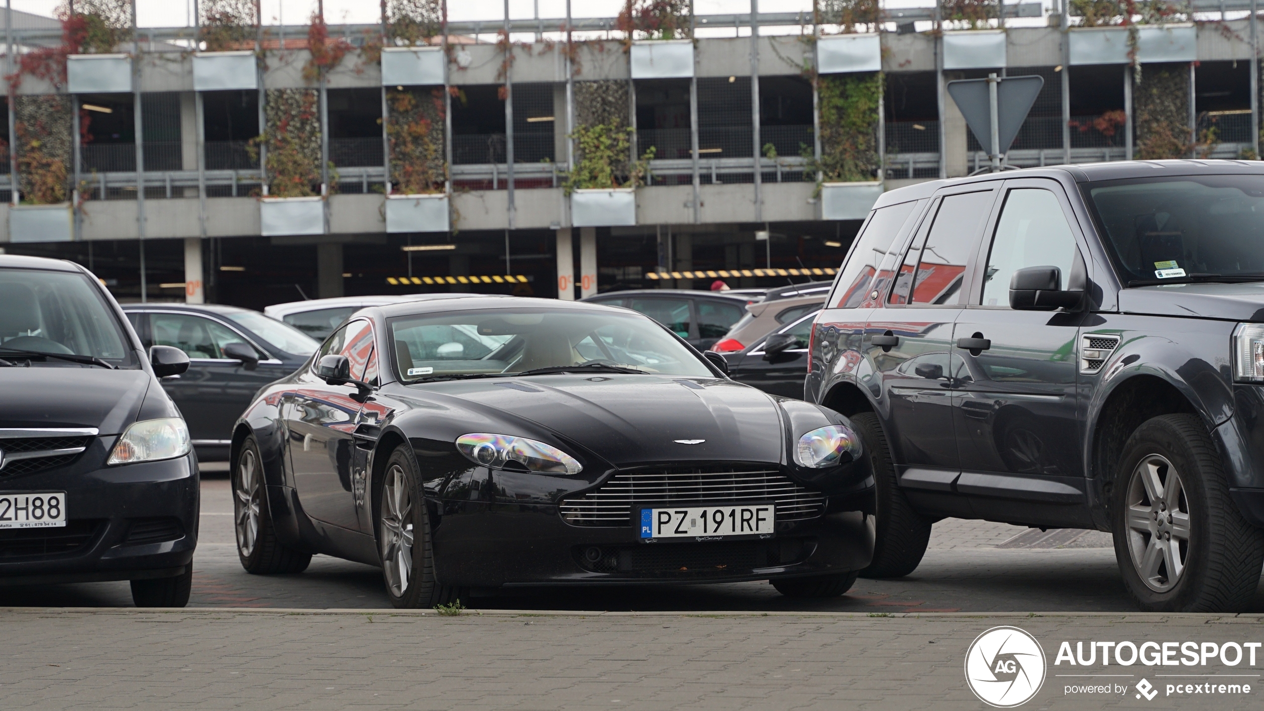 Aston Martin V8 Vantage