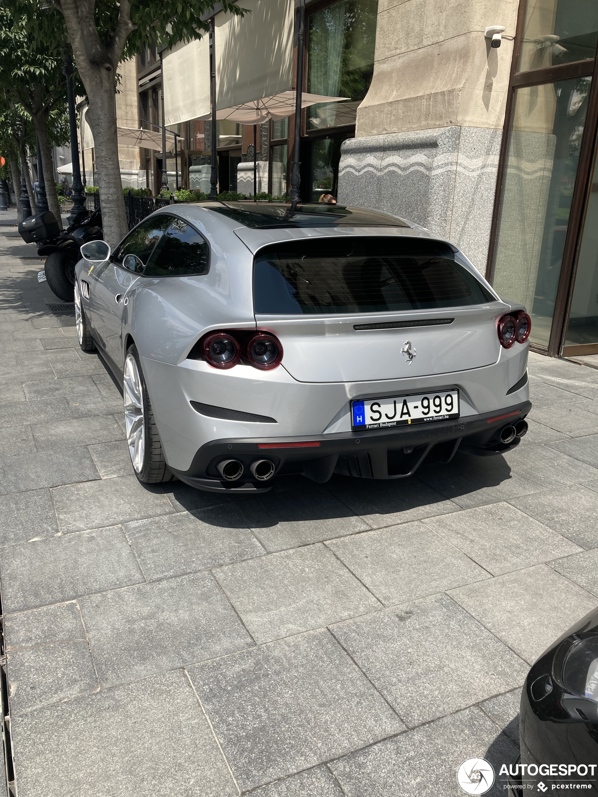 Ferrari GTC4Lusso