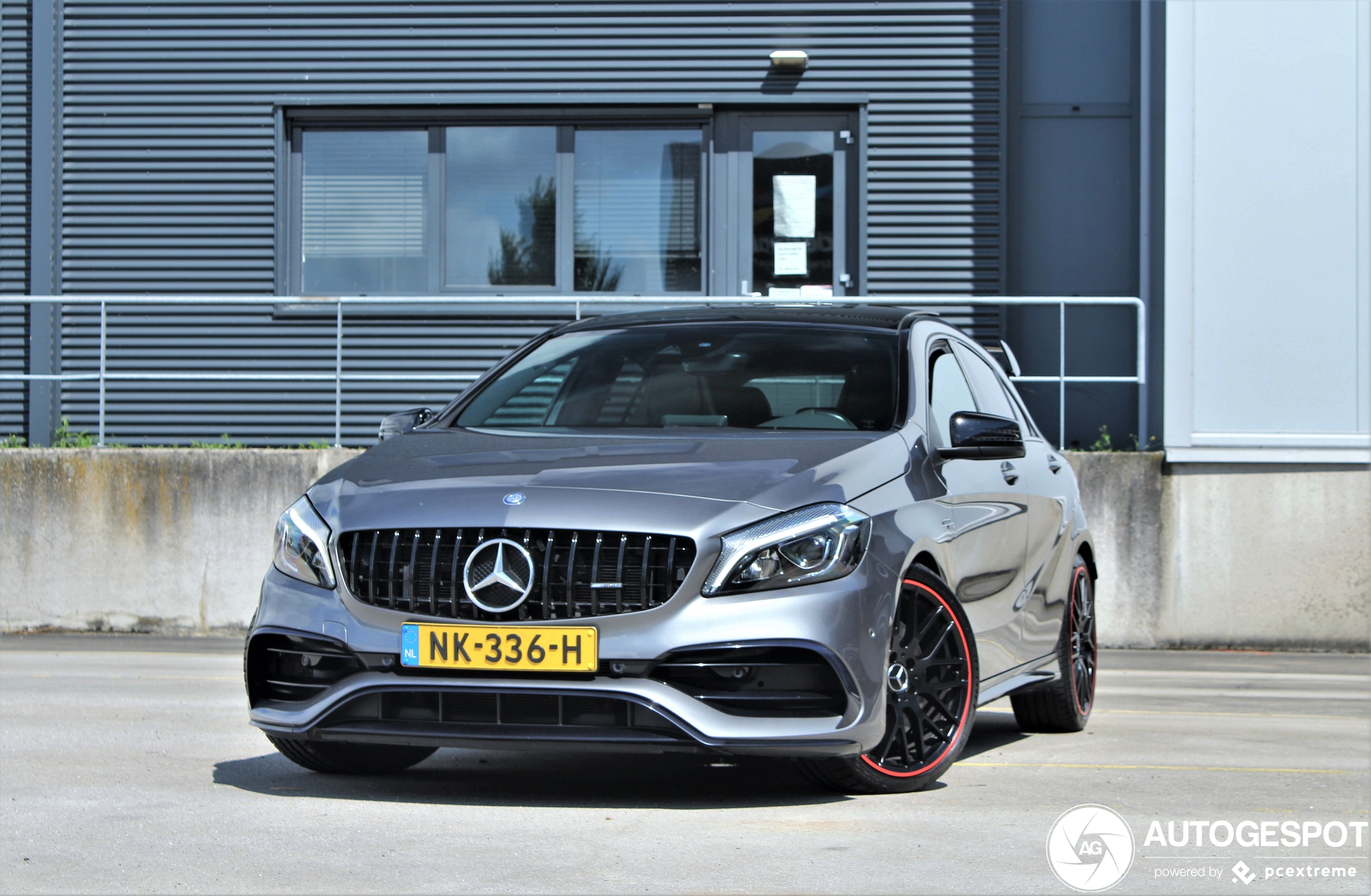 Mercedes-AMG A 45 W176 2015