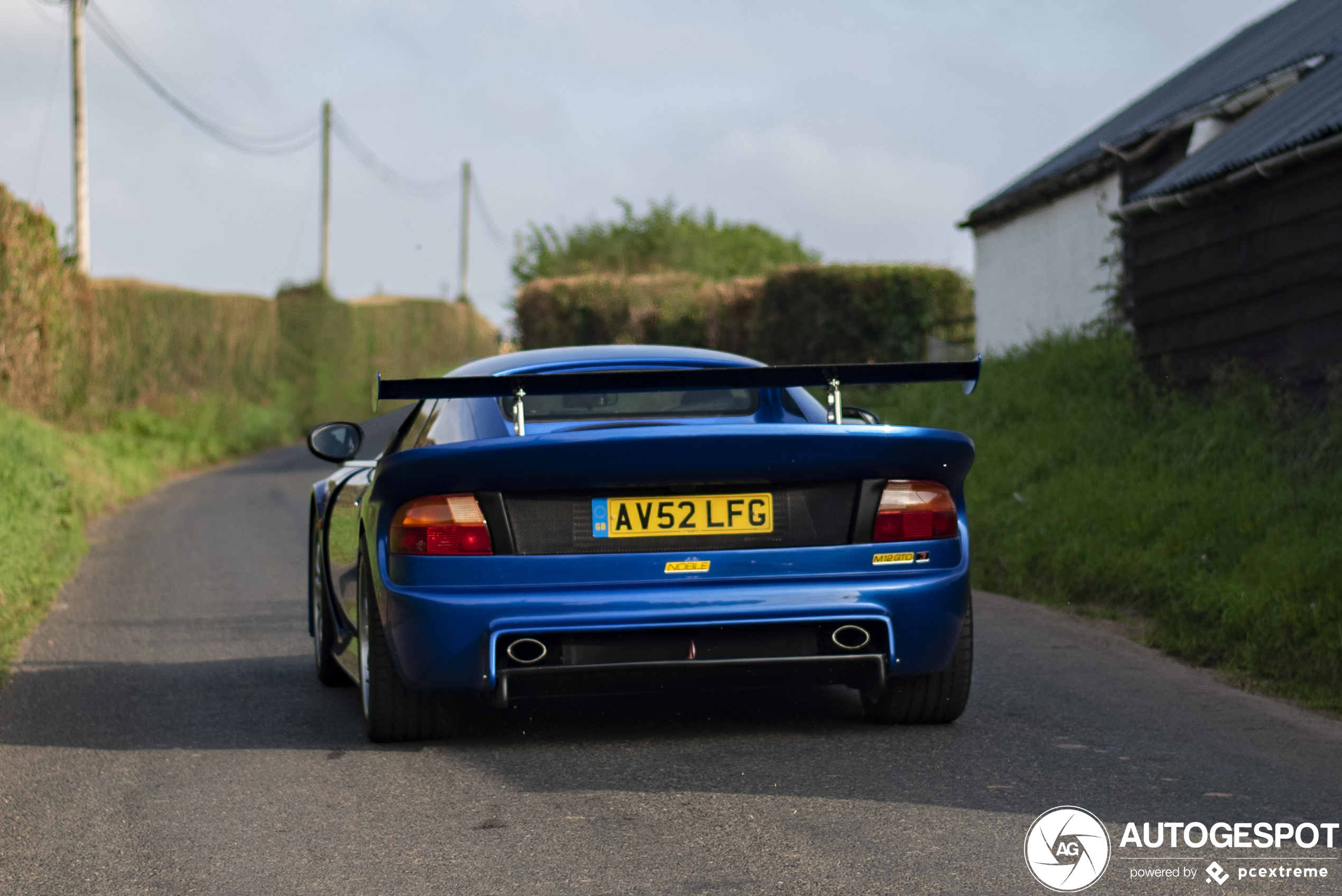 Noble M12 GTO-3