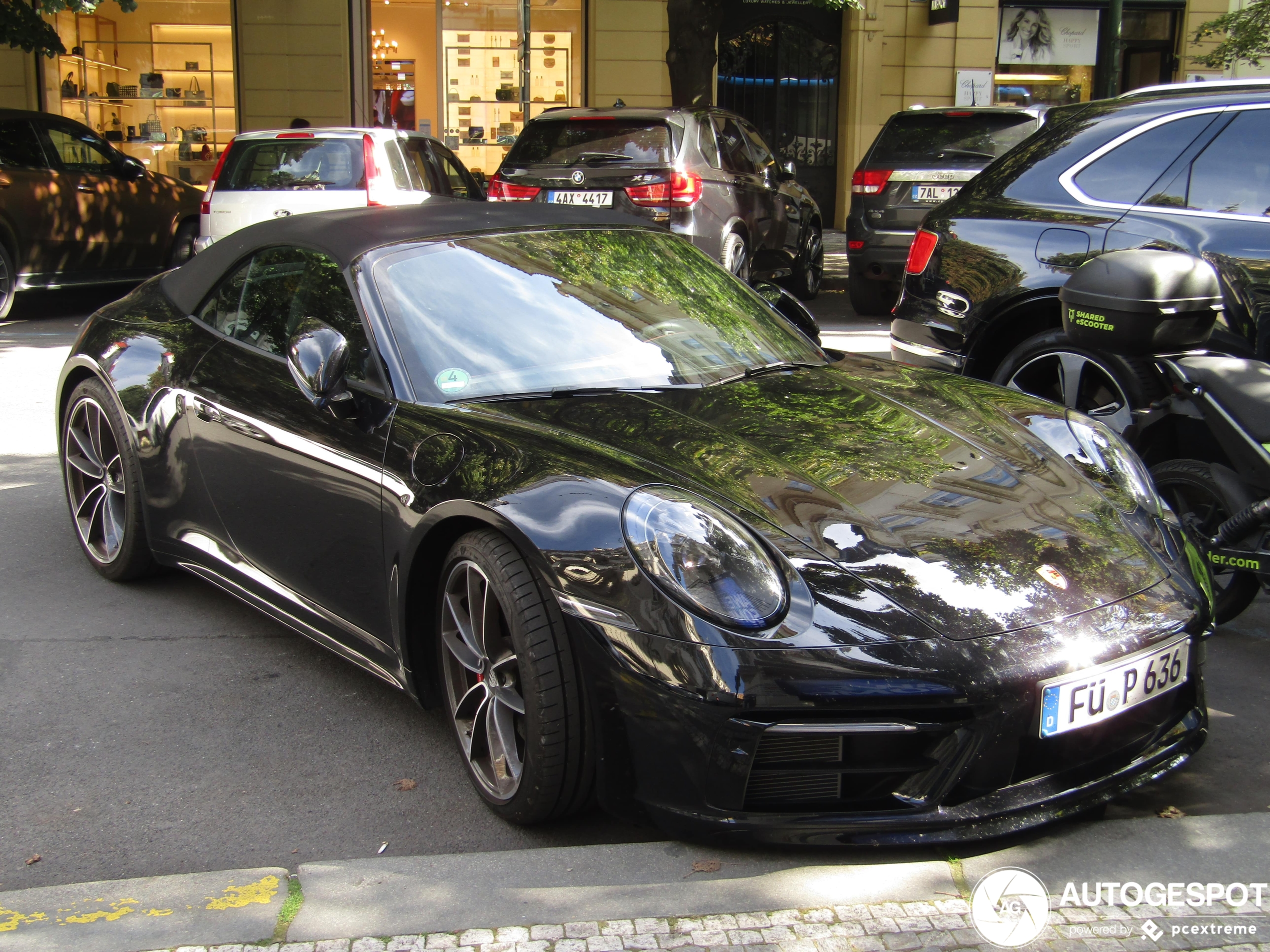 Porsche 992 Carrera 4S Cabriolet