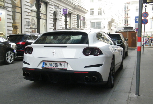 Ferrari GTC4Lusso T