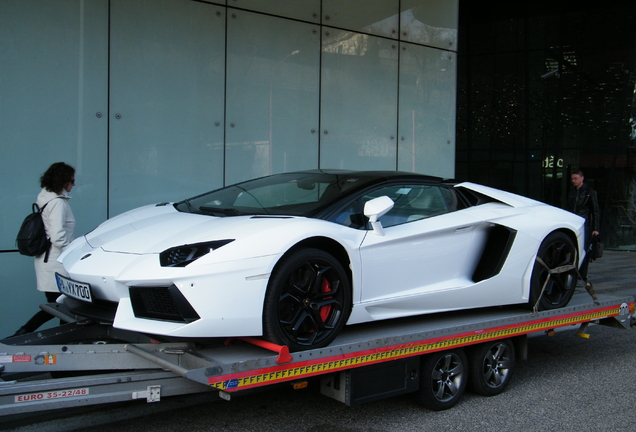 Lamborghini Aventador LP700-4 Roadster