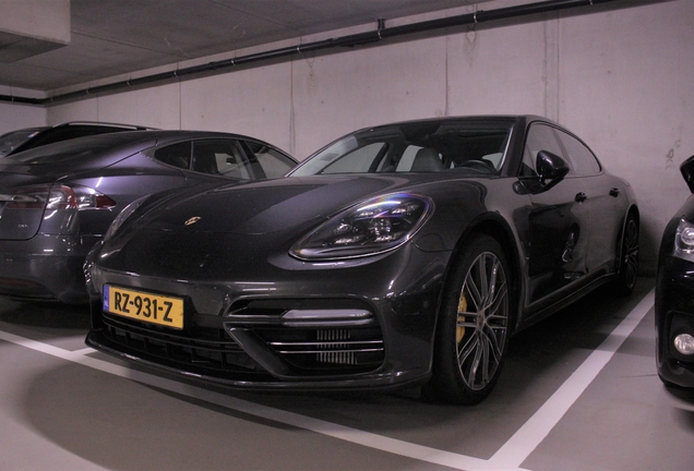 Porsche 971 Panamera Turbo S E-Hybrid Executive