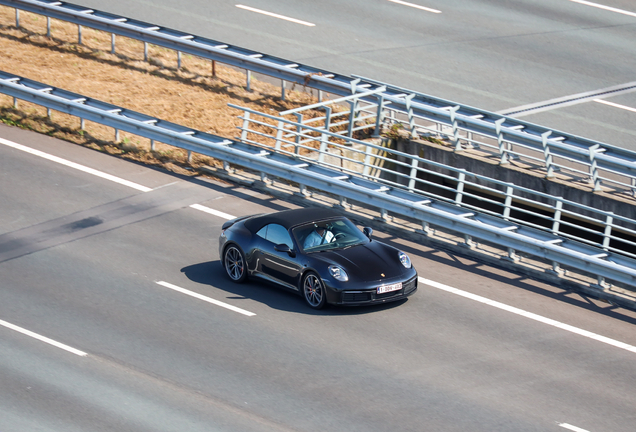 Porsche 992 Carrera S Cabriolet