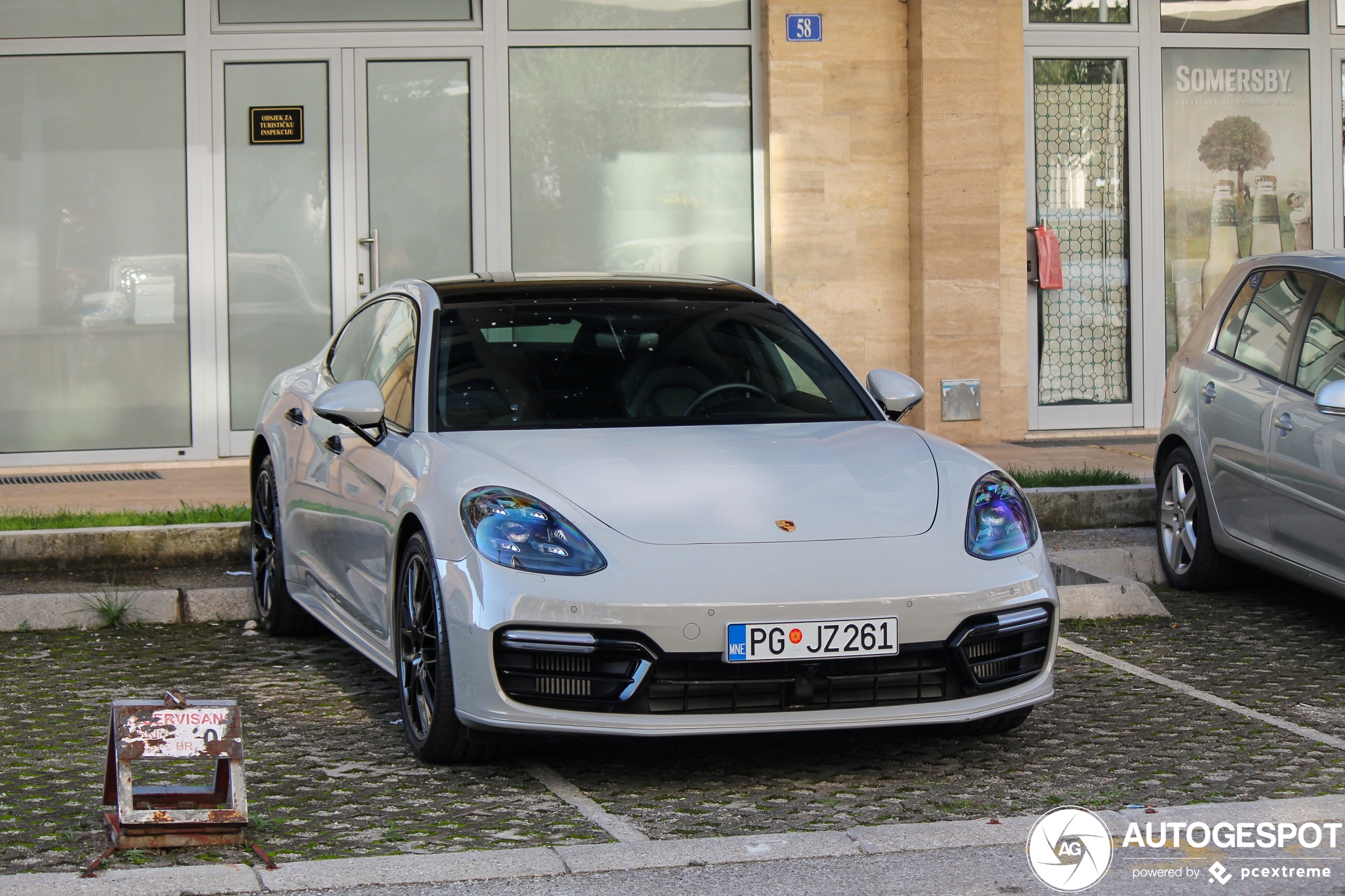 Porsche 971 Panamera Turbo