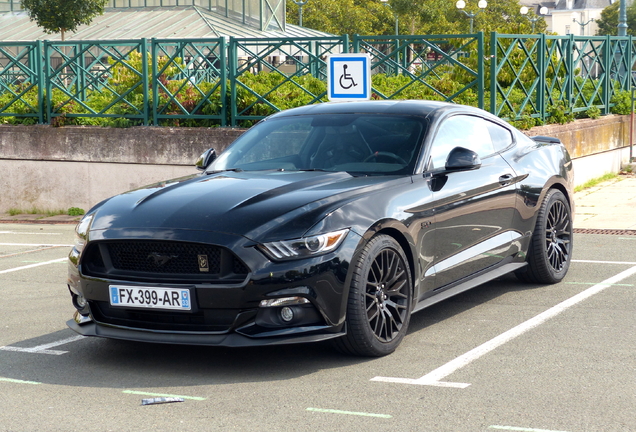 Ford Mustang GT 2015