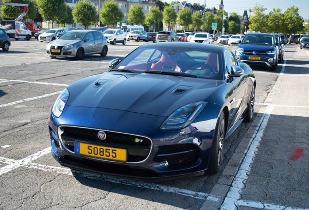 Jaguar F-TYPE R Coupé 2017