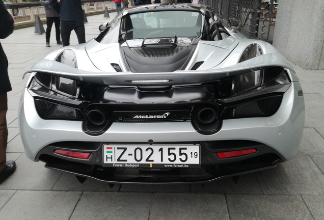 McLaren 720S Spider