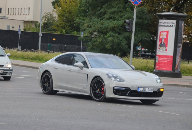 Porsche 971 Panamera GTS MkI