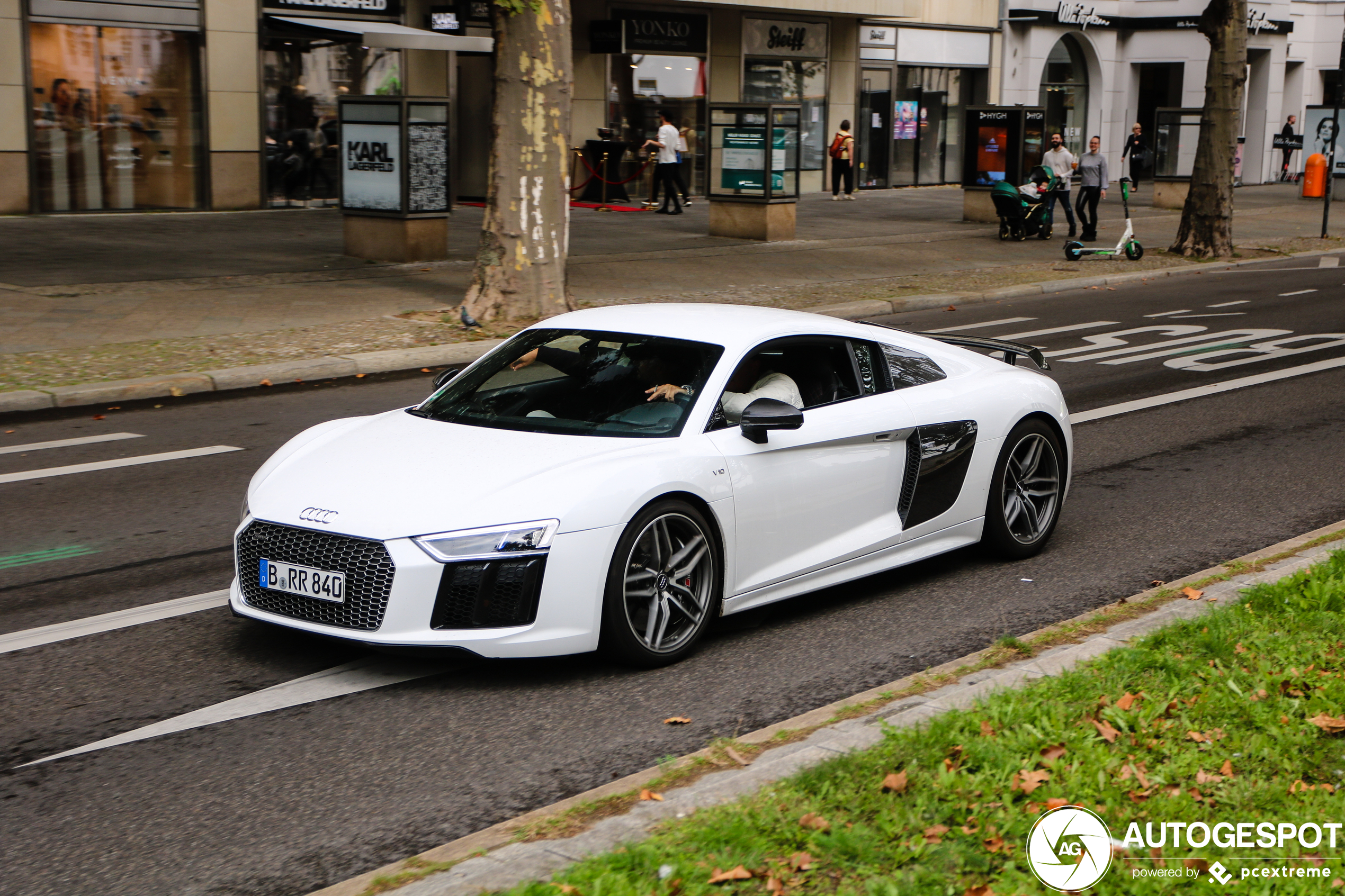 Audi R8 V10 Plus 2015