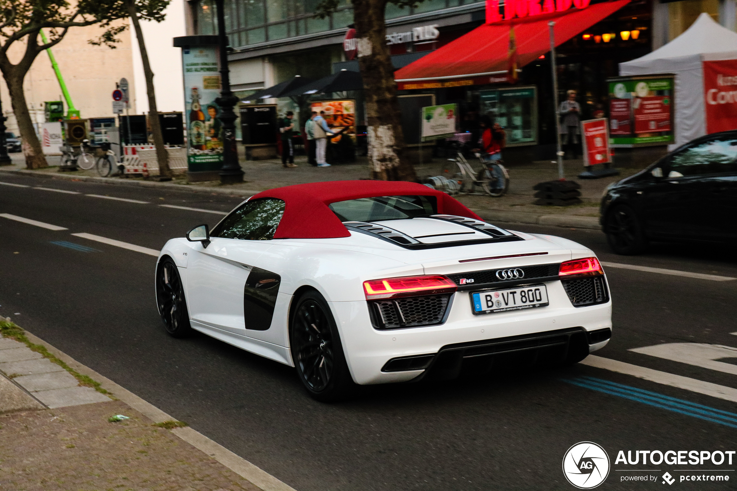 Audi R8 V10 Spyder 2016