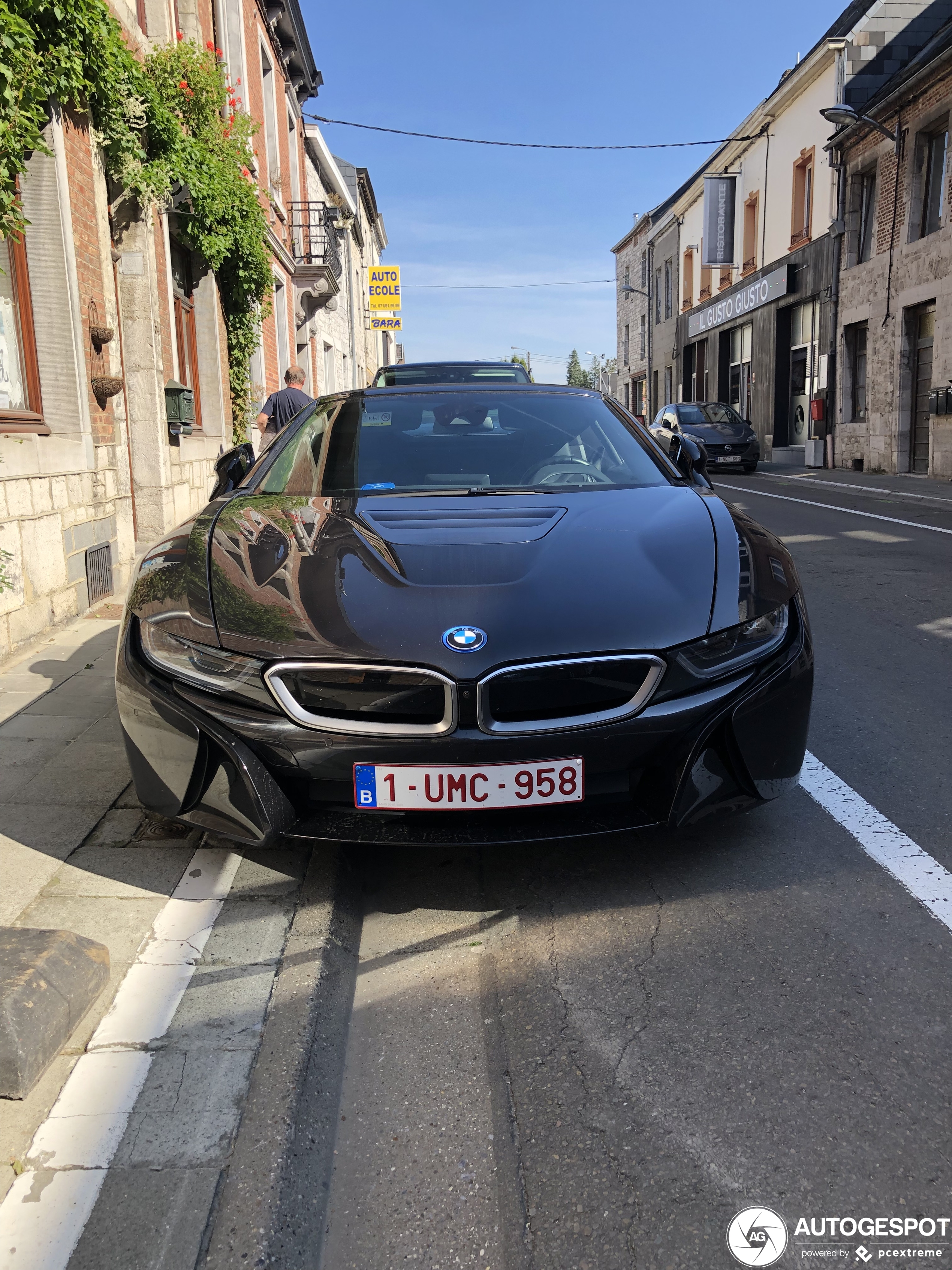 BMW i8 Roadster