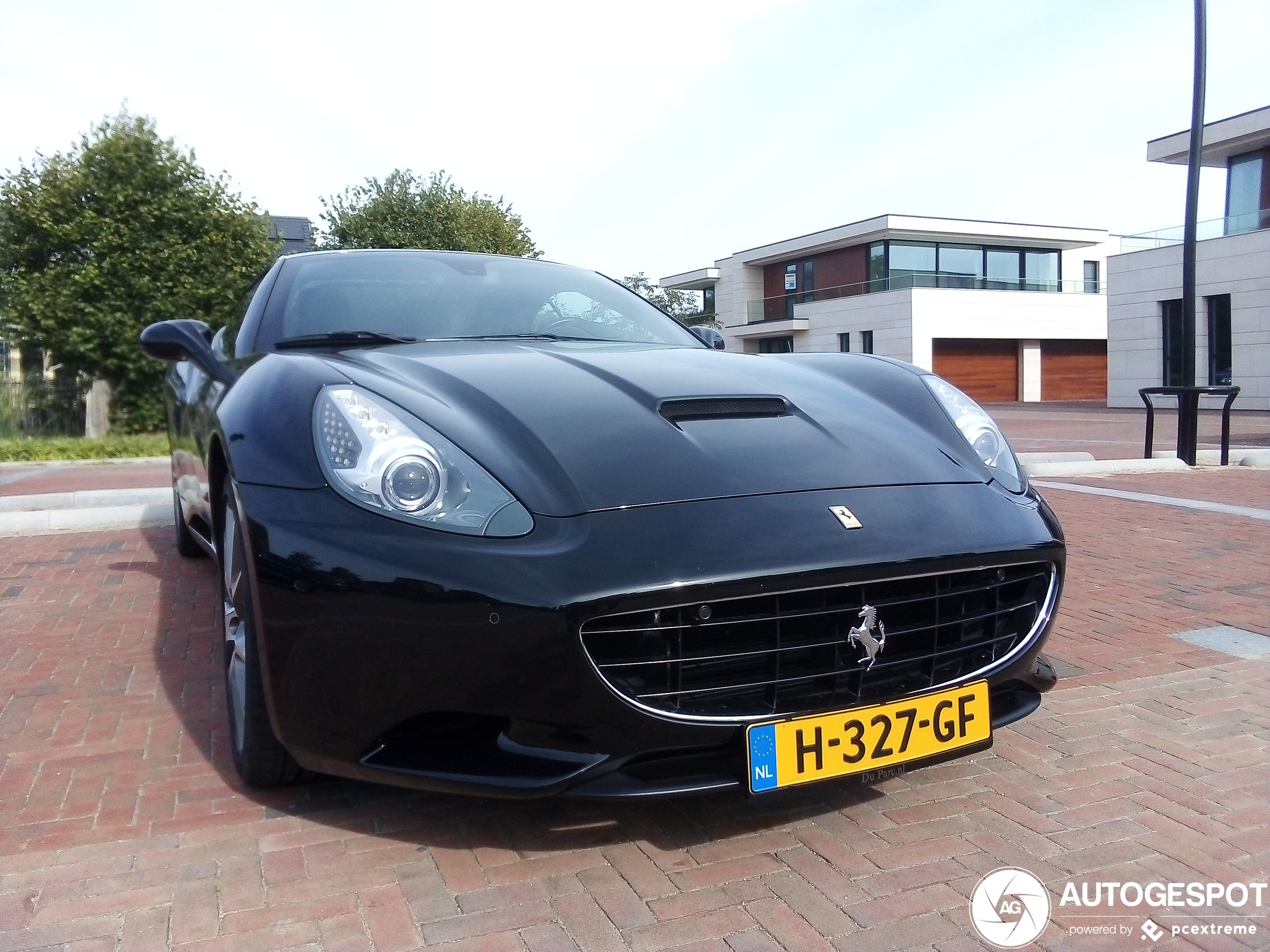 Ferrari California