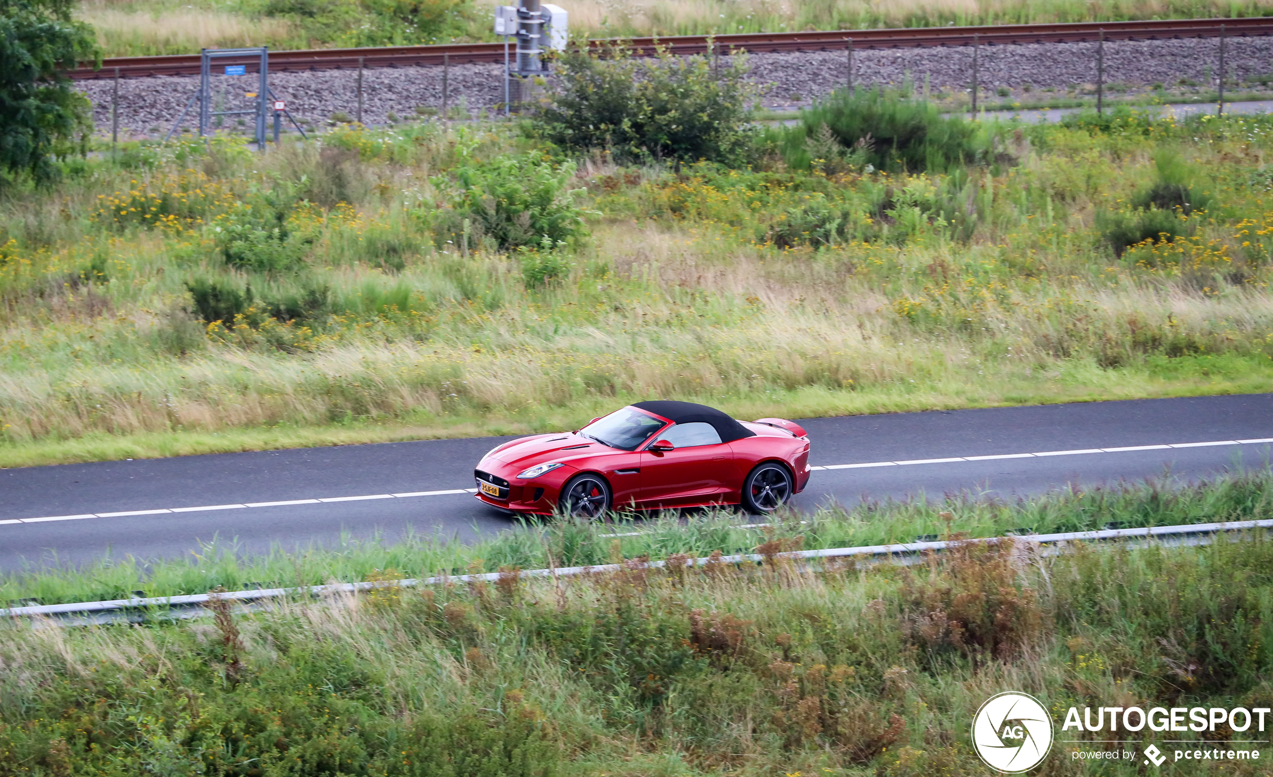 Jaguar F-TYPE S Convertible