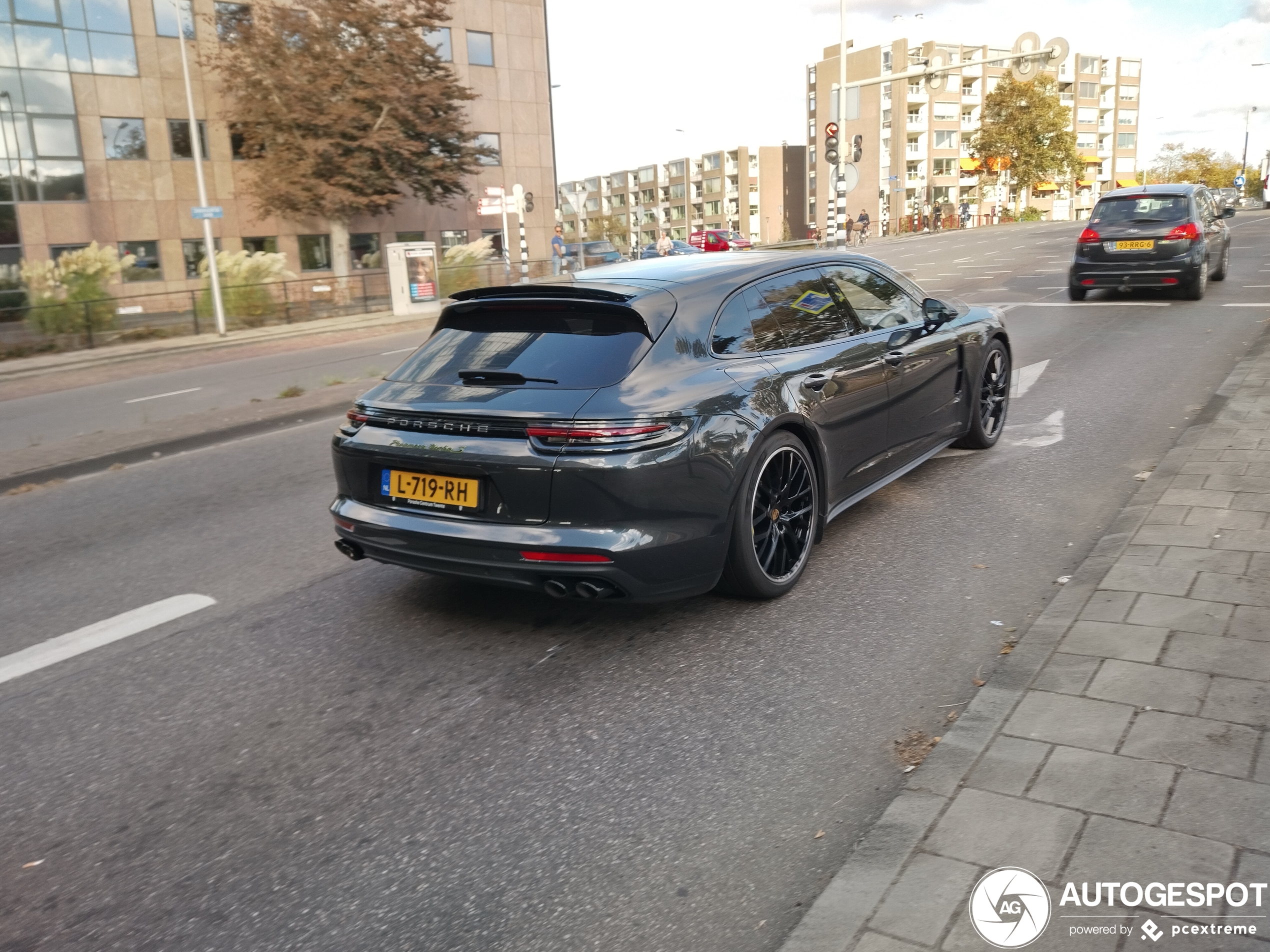 Porsche 971 Panamera Turbo S E-Hybrid Sport Turismo