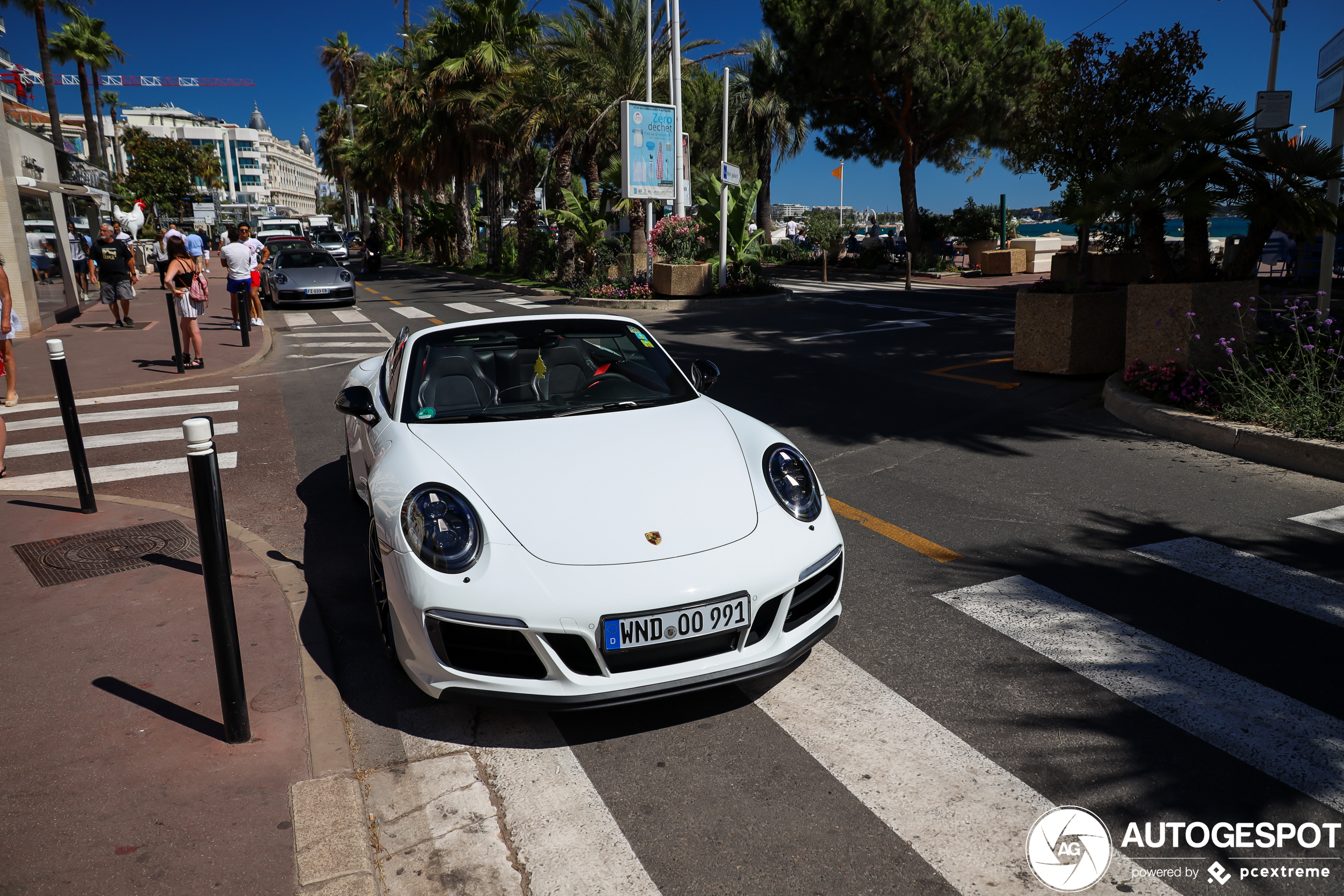 Porsche 991 Carrera 4 GTS Cabriolet MkII