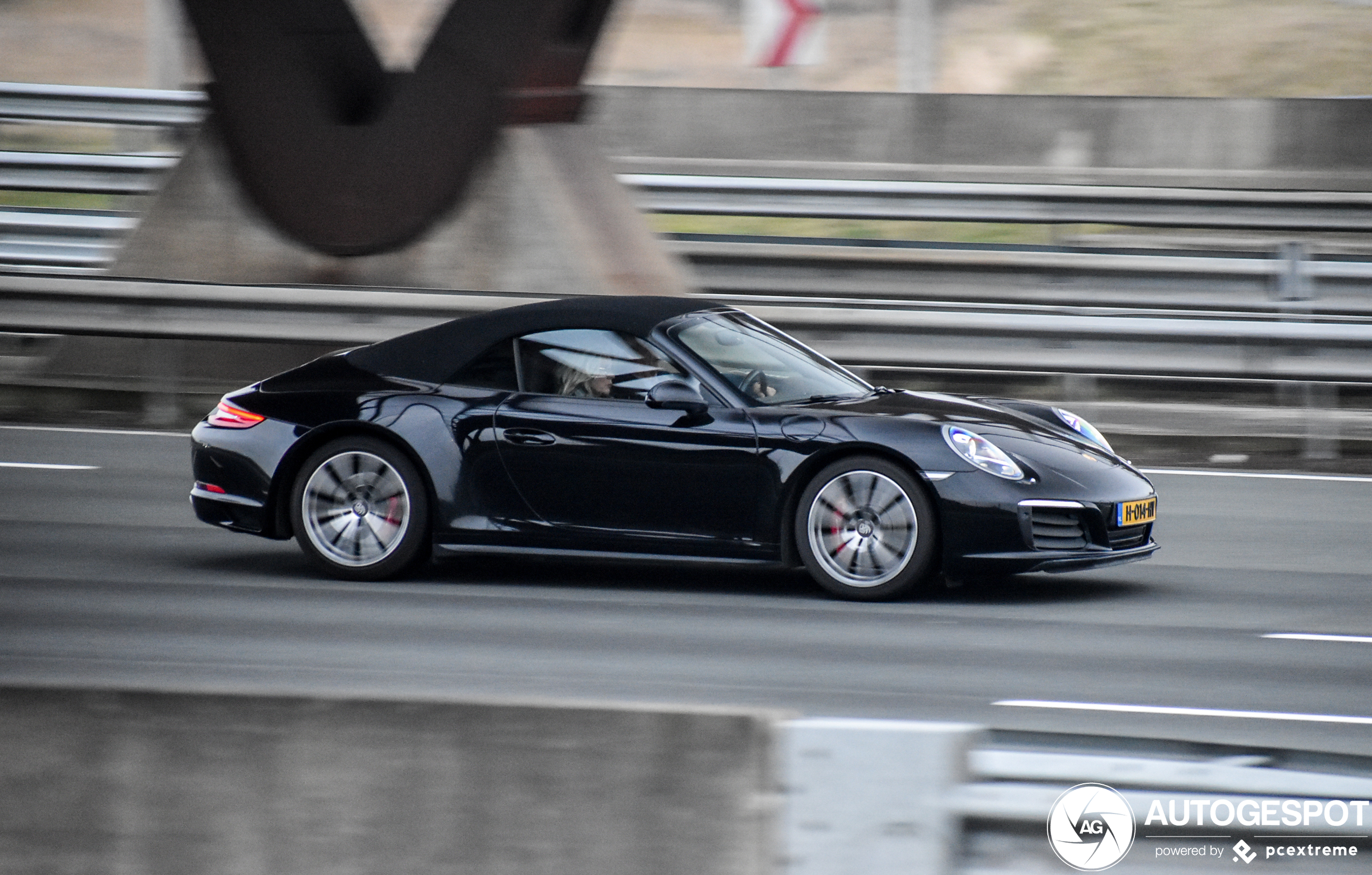 Porsche 991 Carrera 4S Cabriolet MkII