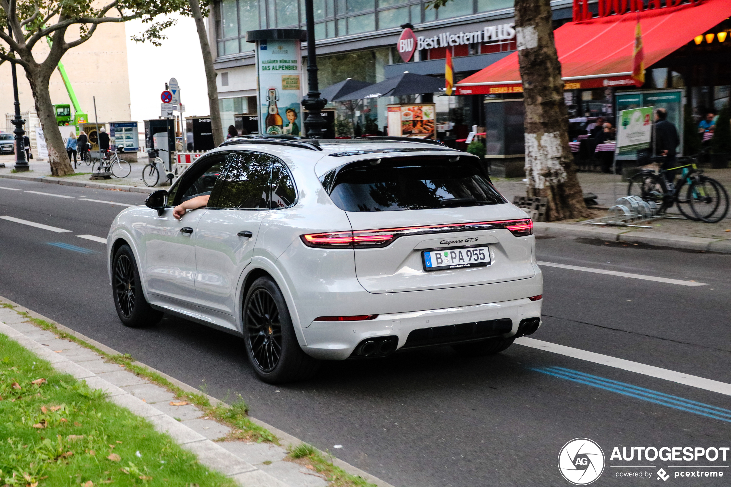 Porsche 9YA Cayenne GTS