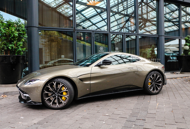 Aston Martin V8 Vantage 2018