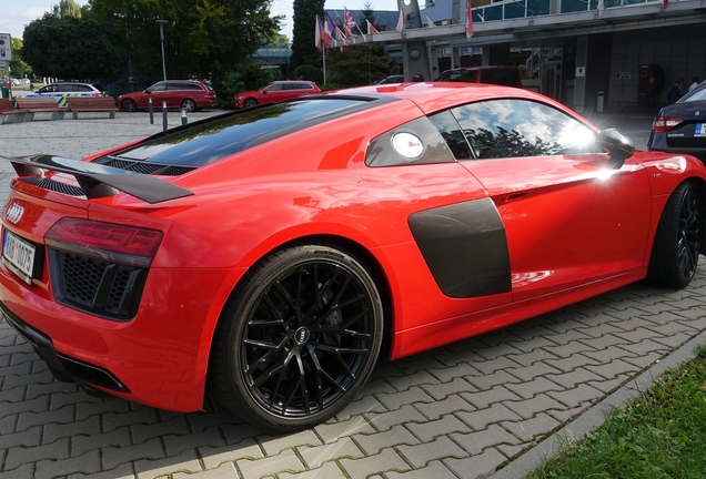 Audi R8 V10 Plus 2015