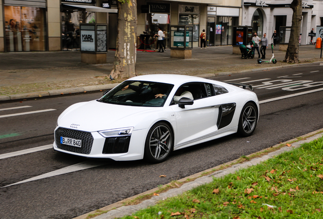 Audi R8 V10 Plus 2015