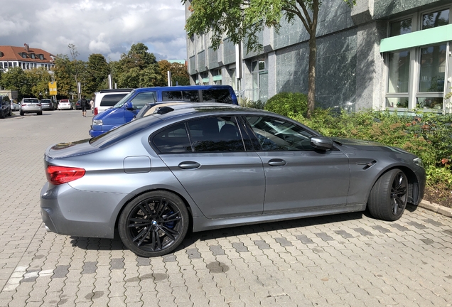 BMW M5 F90