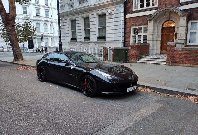 Ferrari GTC4Lusso