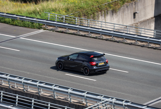 Mercedes-AMG A 45 W176 2015