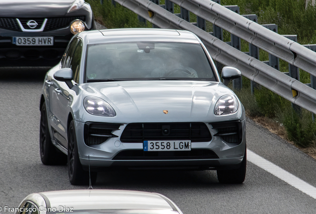 Porsche 95B Macan GTS MkII