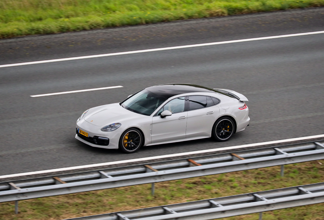 Porsche 971 Panamera Turbo S E-Hybrid