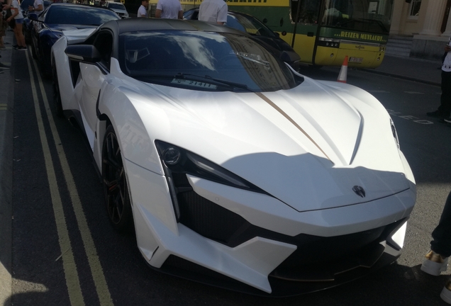 W-Motors Fenyr SuperSport