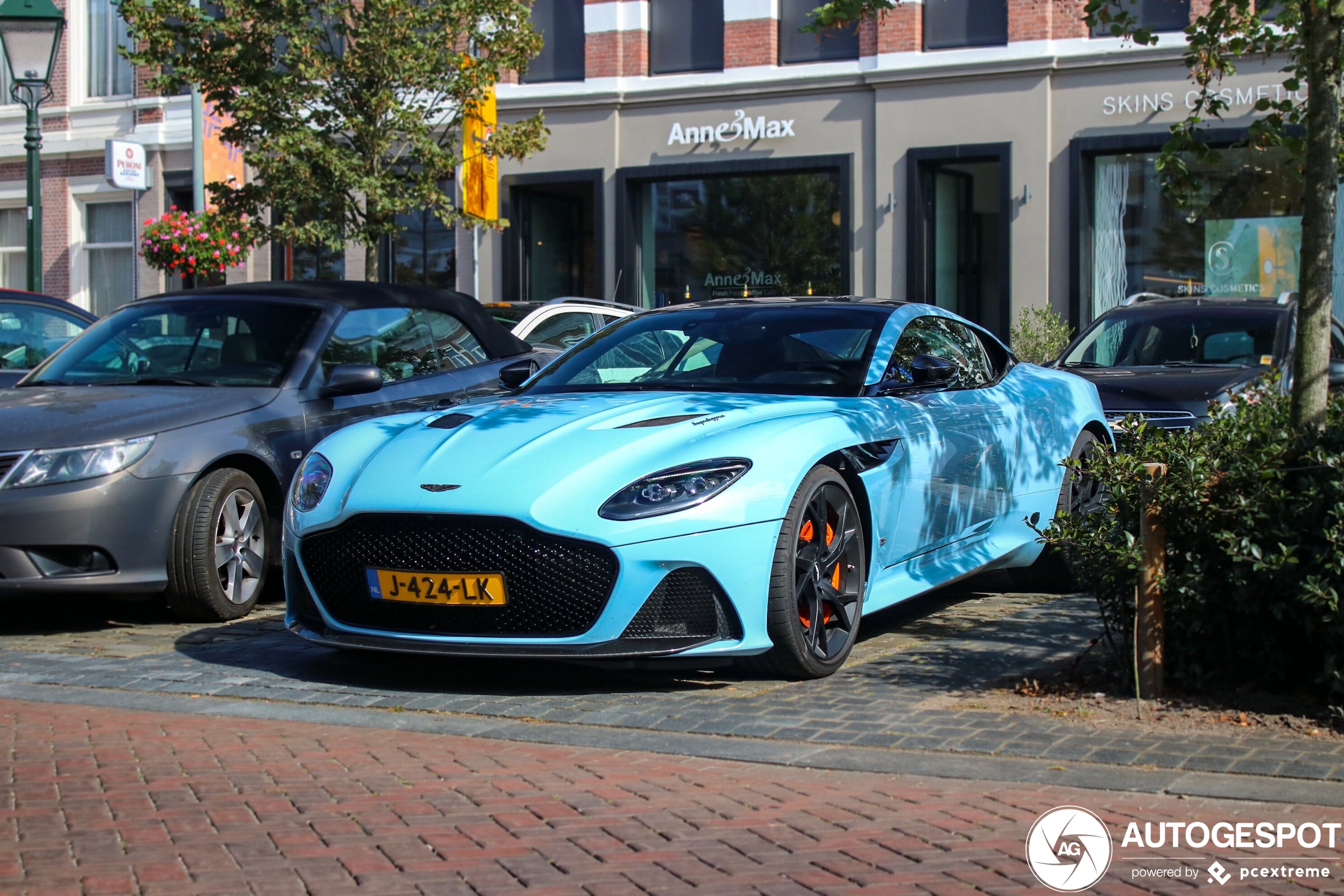 Aston Martin DBS Superleggera