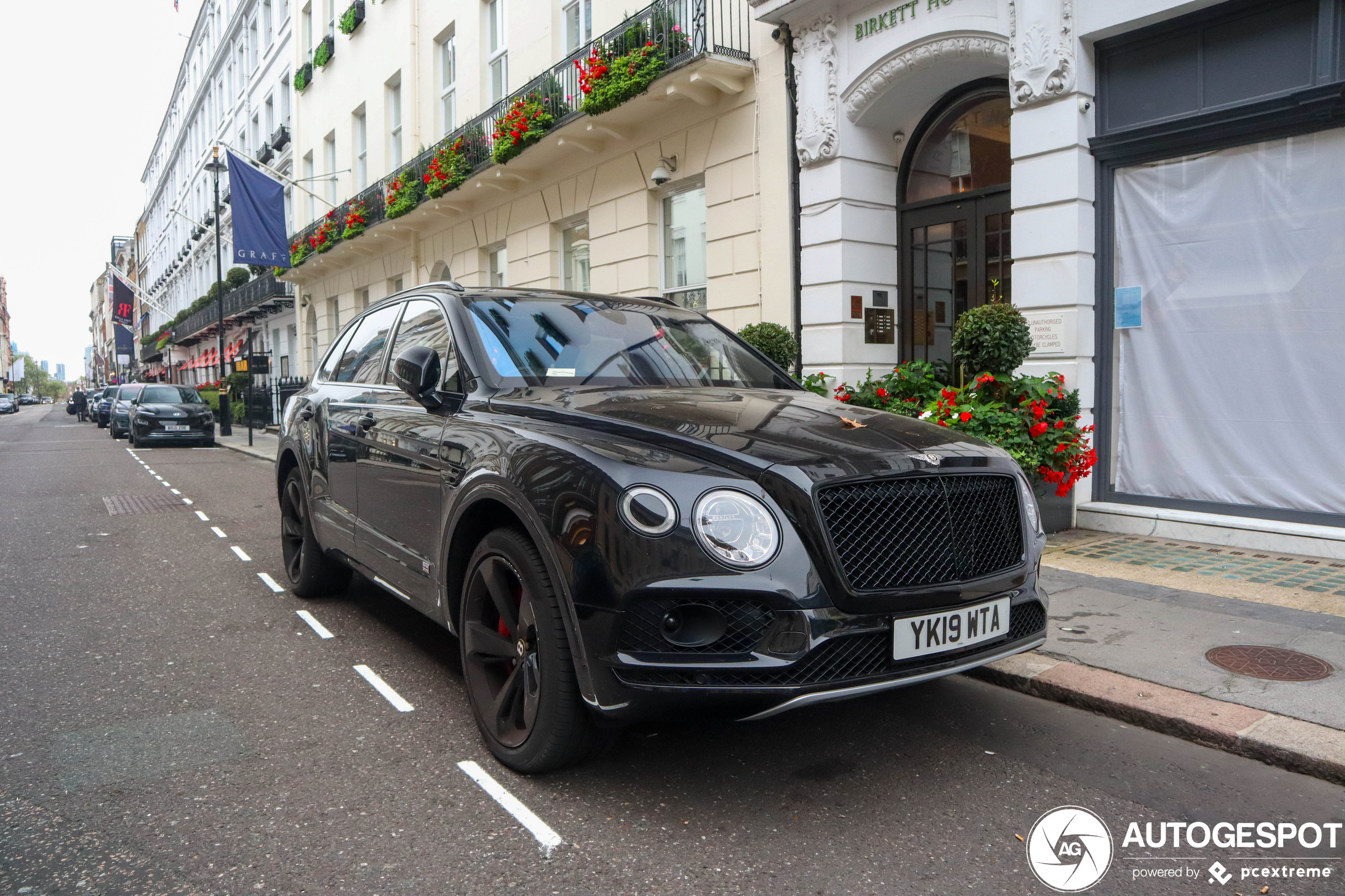 Bentley Bentayga V8