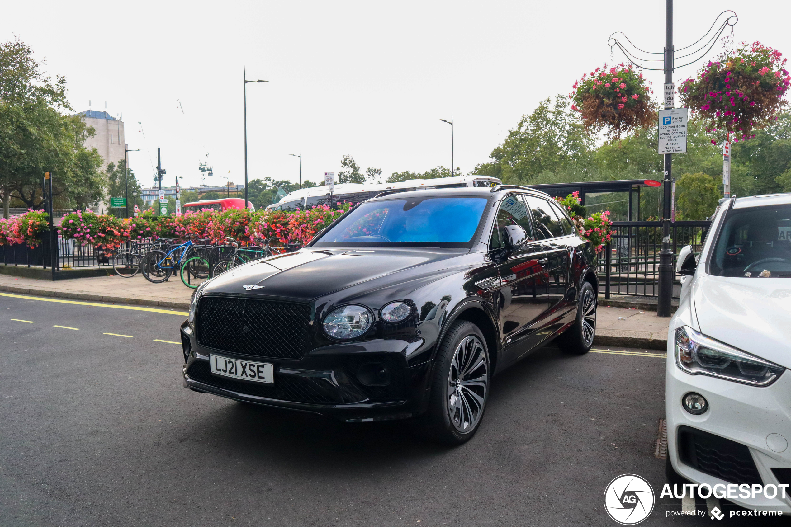 Bentley Bentayga V8 2021 First Edition