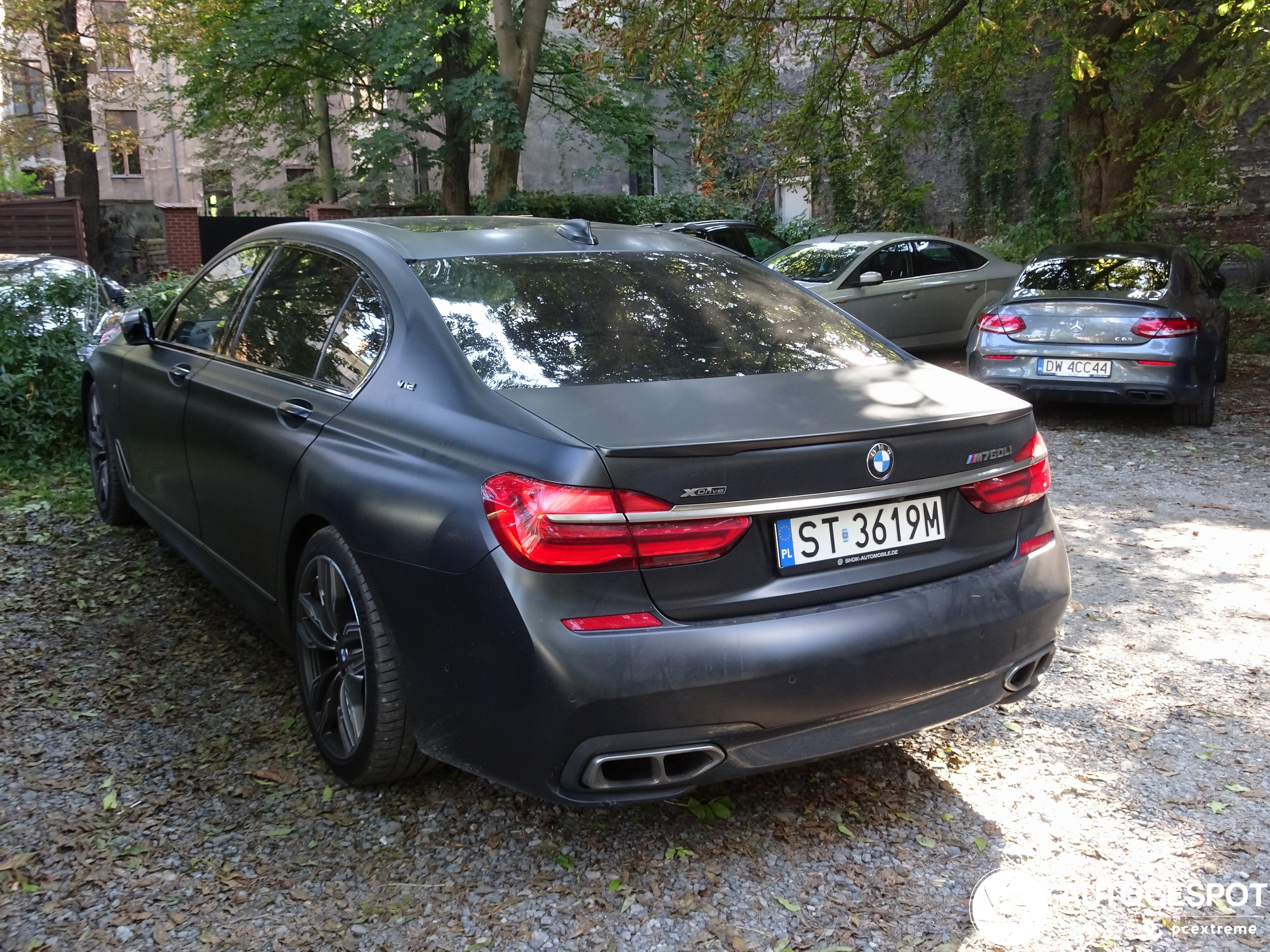 BMW M760Li xDrive