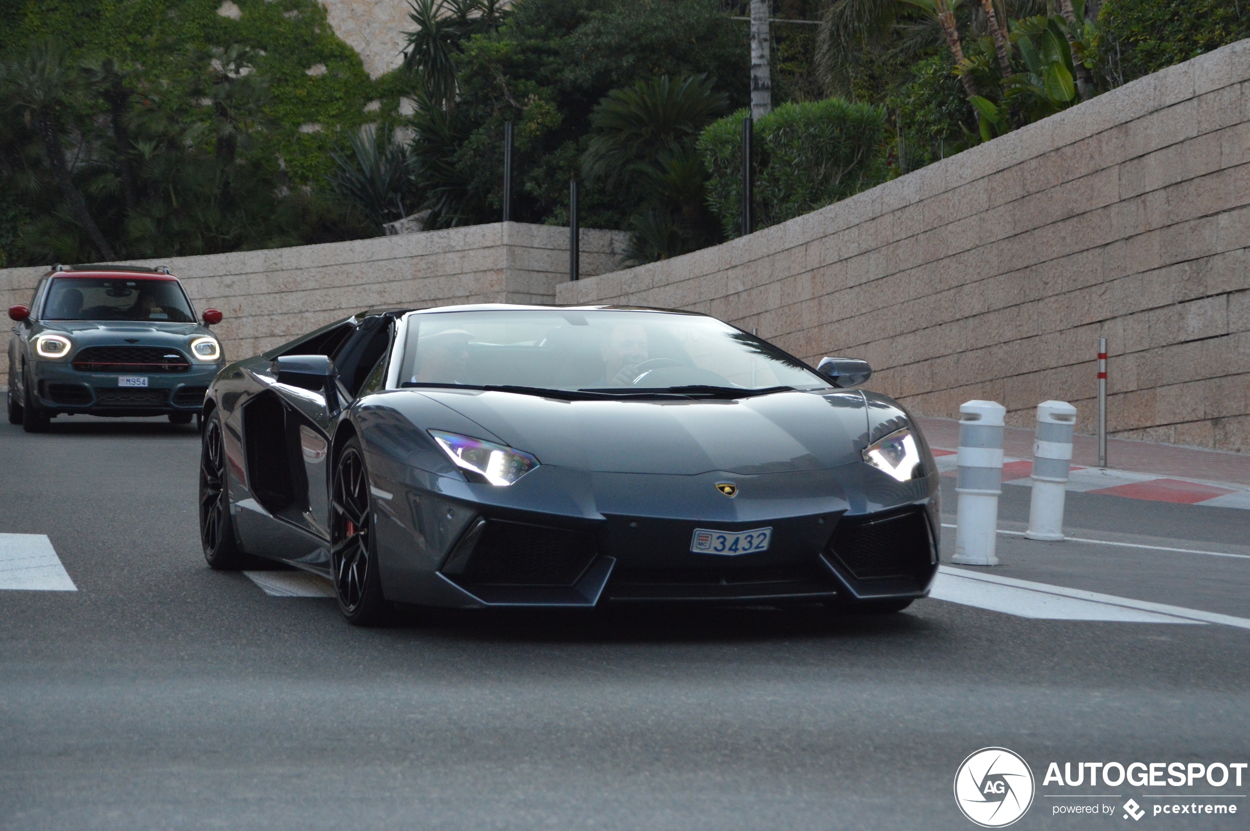 Lamborghini Aventador LP700-4 Roadster