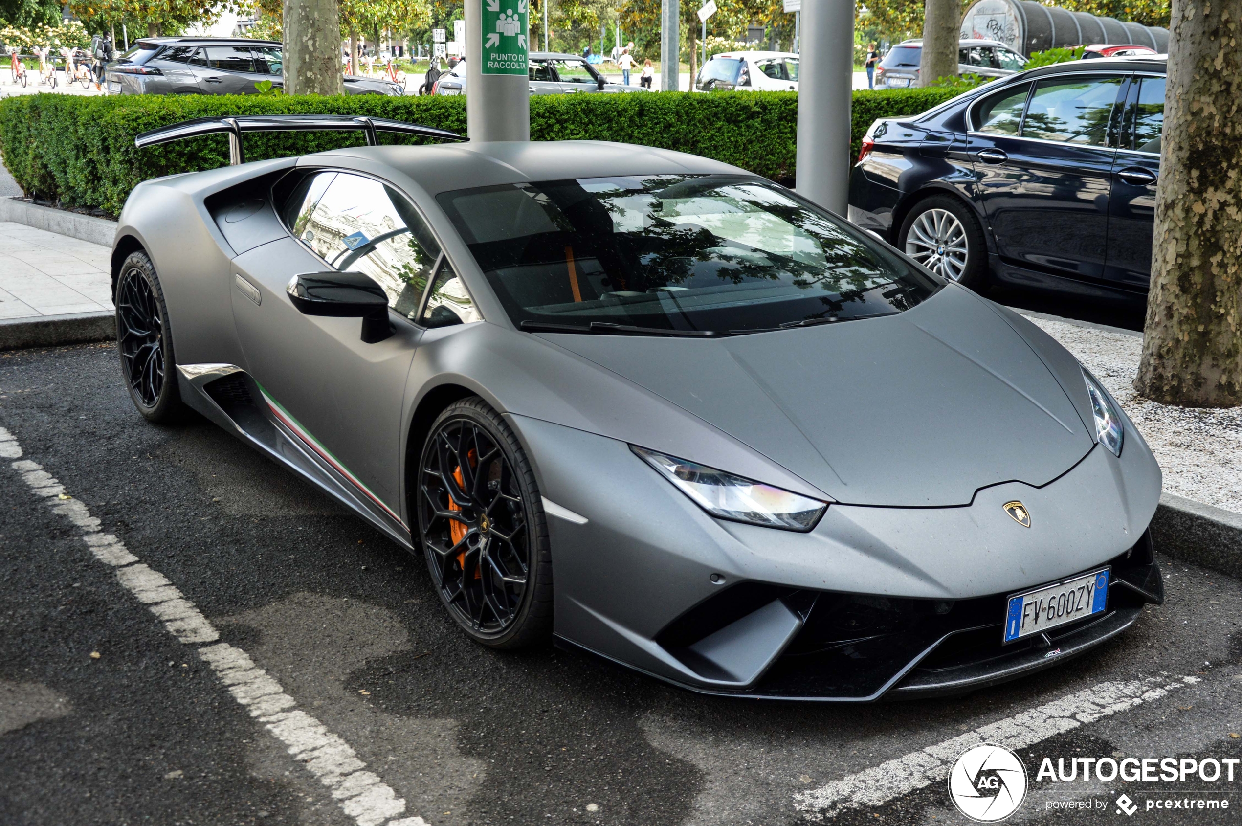 Lamborghini Huracán LP640-4 Performante