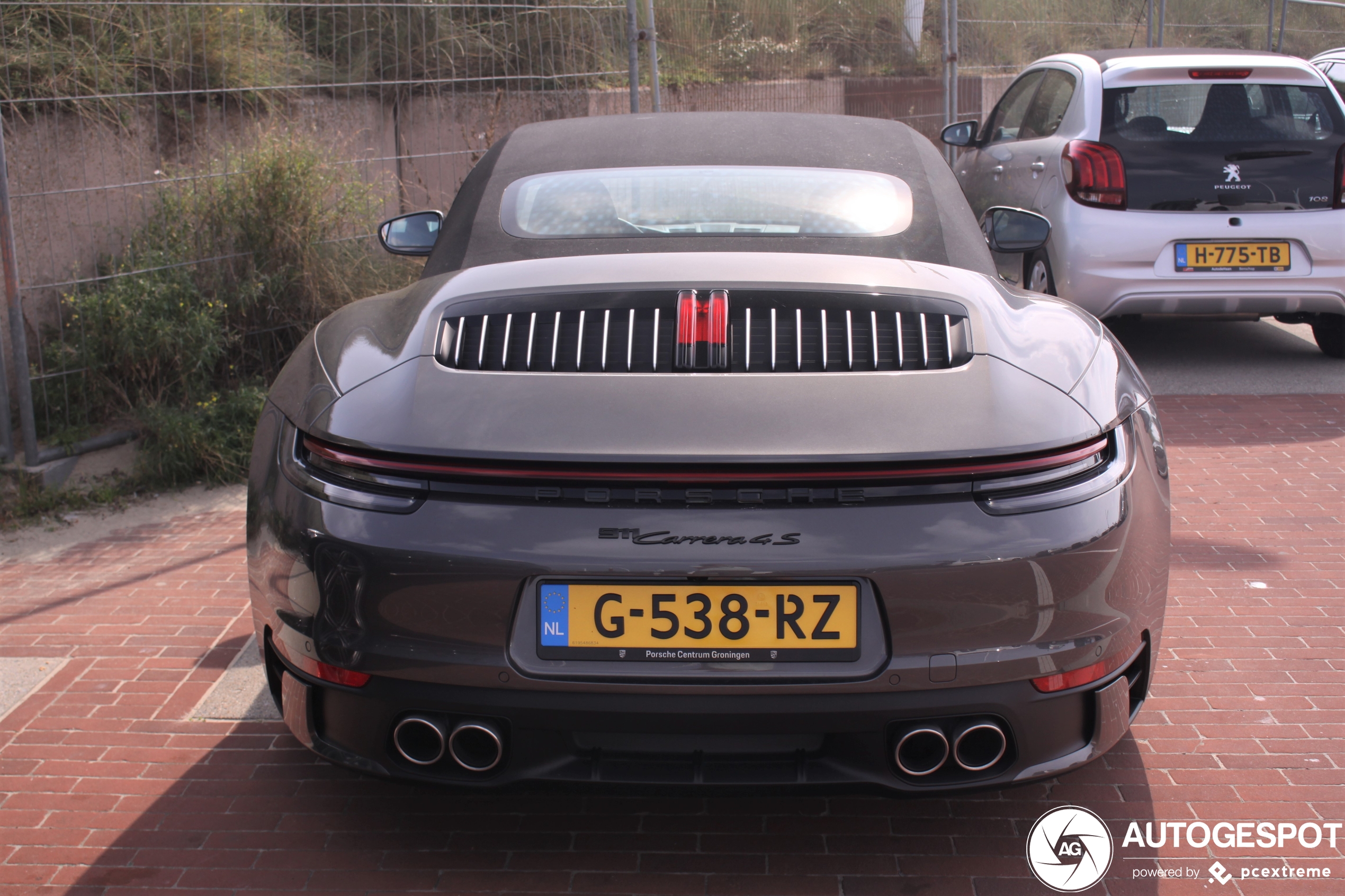 Porsche 992 Carrera 4S Cabriolet