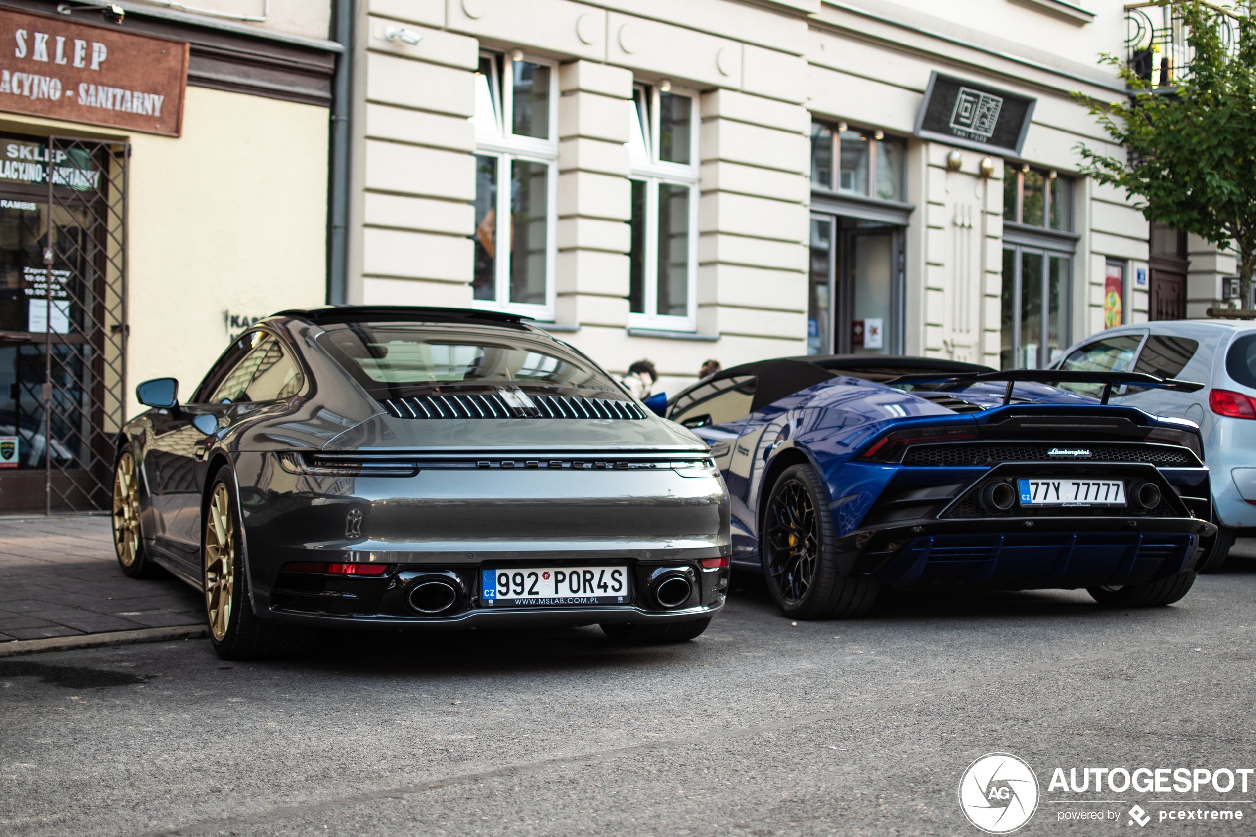 Porsche 992 Carrera 4S