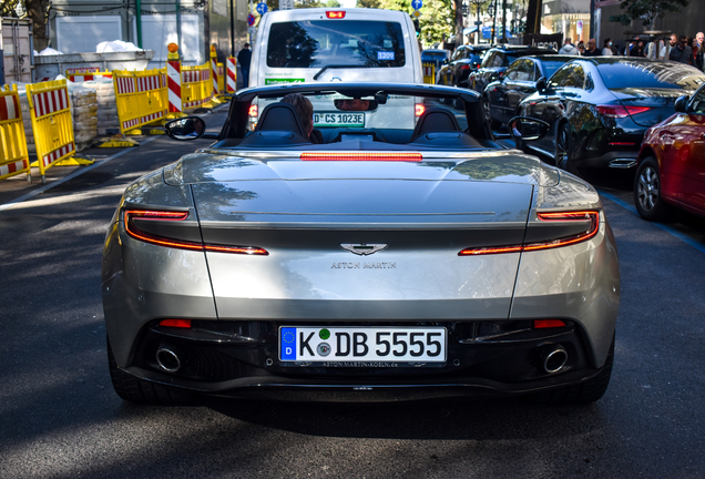 Aston Martin DB11 V8 Volante